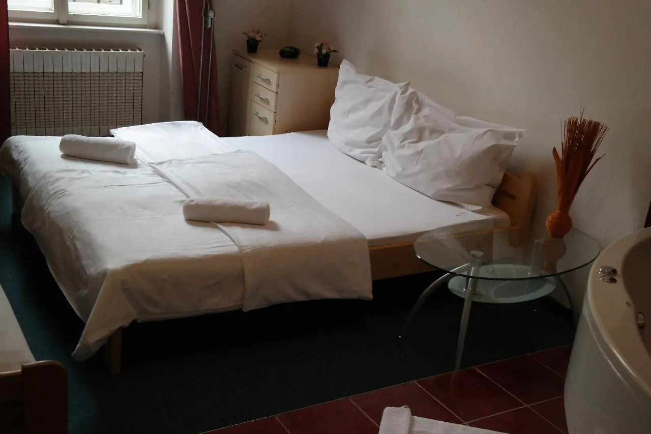 Hotel Praha Club Bed & Breakfast Tjeckien