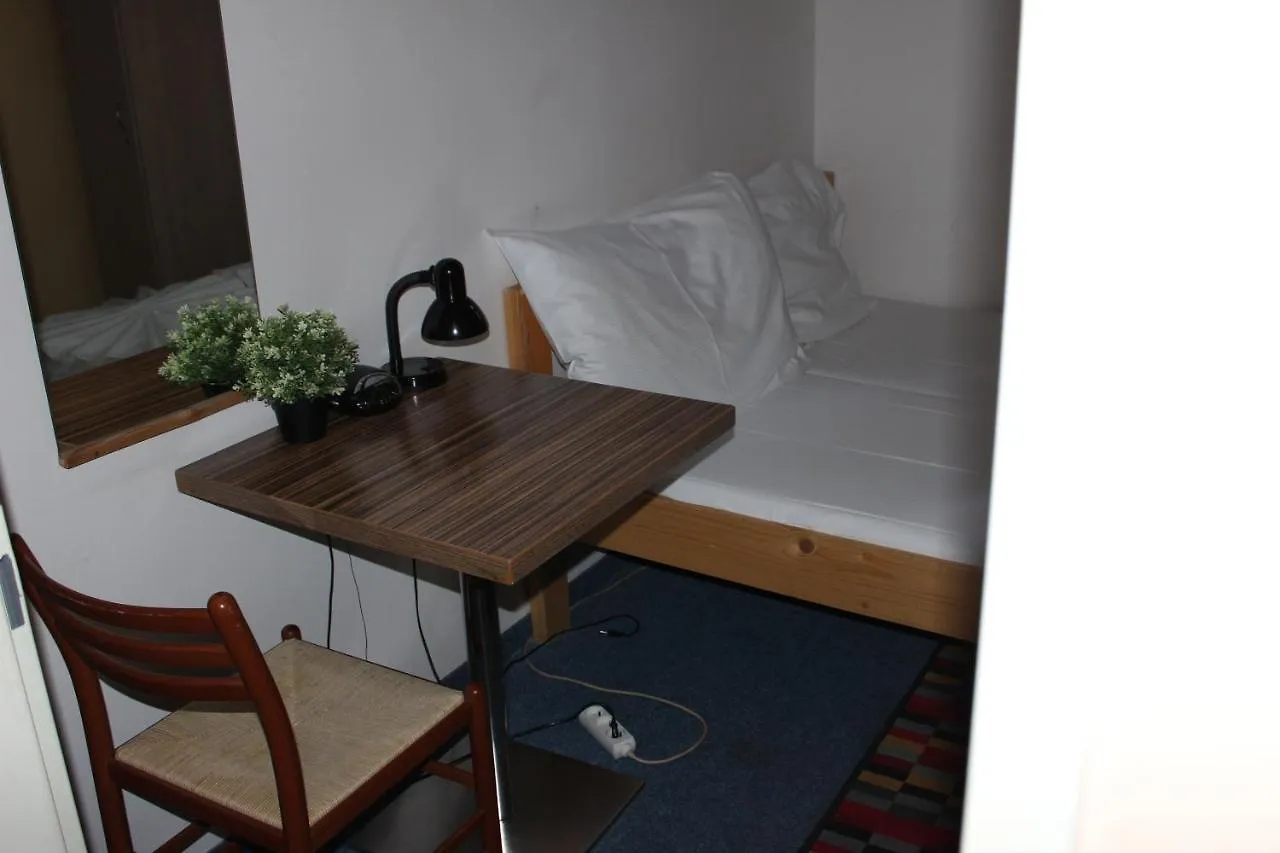 Hotel Praha Club Bed & Breakfast 2*, Prag Tjeckien